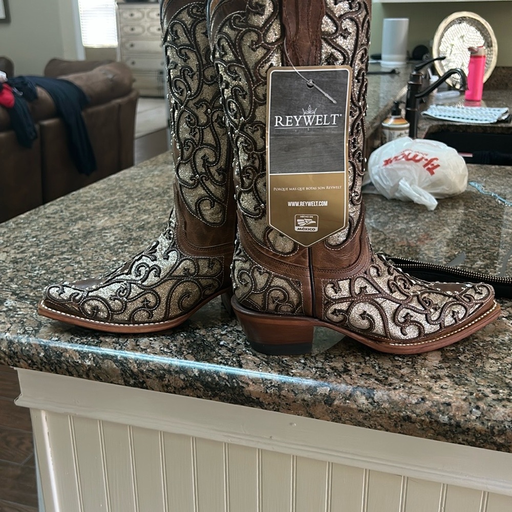 Reywelt Brown and Cream Western Boots